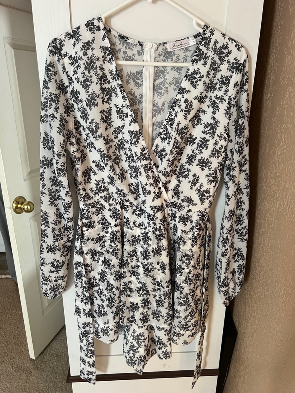 Floral Long-Sleeve Romper - Black & White